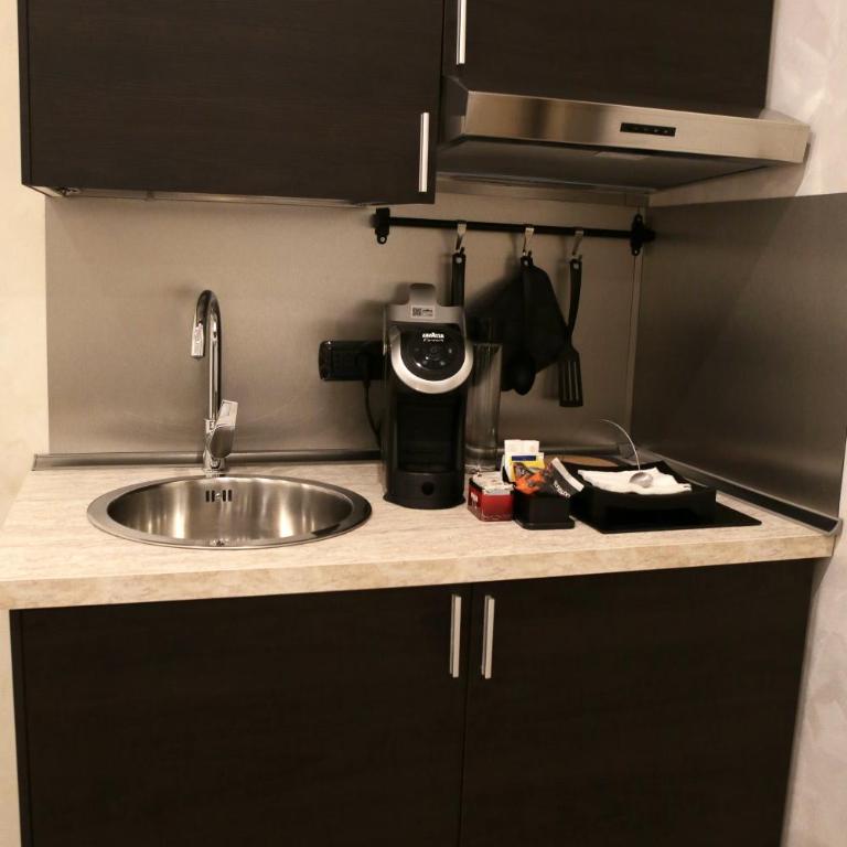 Jadore Monic - Camera Quadrupla con Bagno Privato - 4