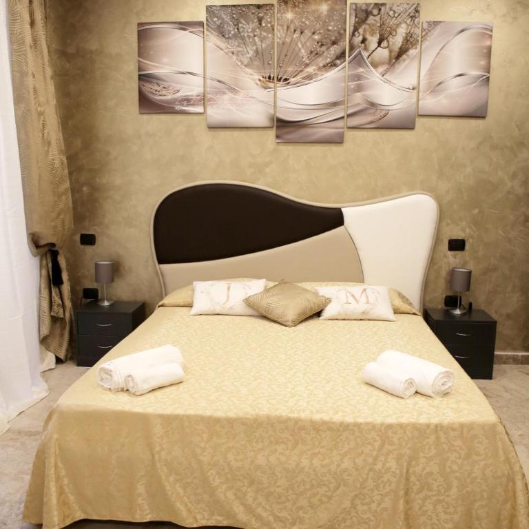 Jadore Monic - Camera Matrimoniale con Bagno Privato - 1
