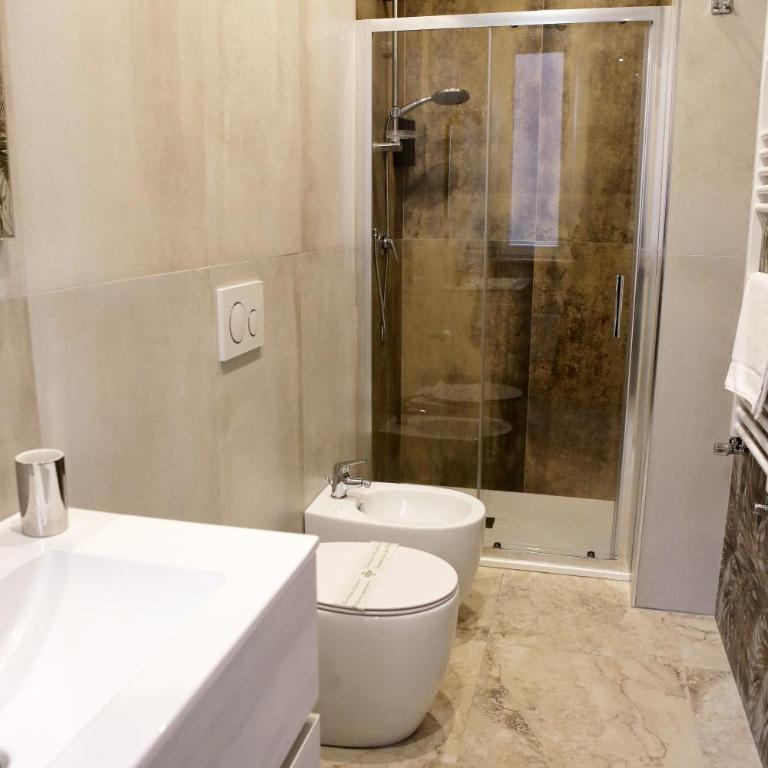 Jadore Monic - Camera Quadrupla con Bagno Privato - 13