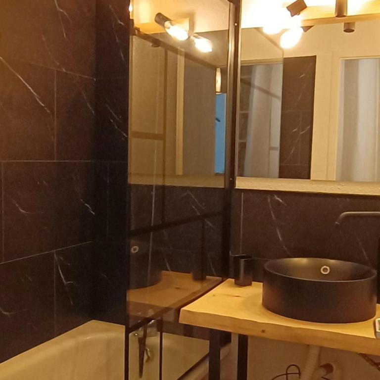 Appartement rénové 2 pièces pour 4 personnes, idéalement situé près des pistes et commerces - FR-1-265-322 - Apartamento (4 adultos) - 7