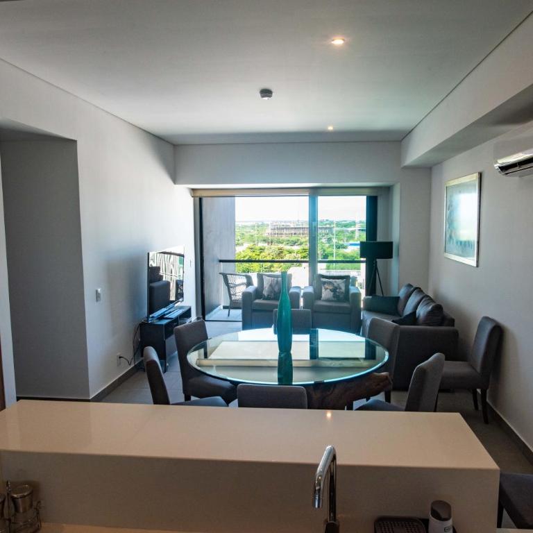 04063 New Deluxe Unit Signature Condominium US Consulate - Apartment - 11