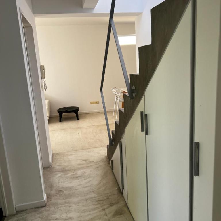 Departamento Entero con Terraza y Parrilla 3 ambientes - Apartamento de 2 dormitorios - 8