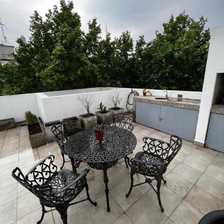 Departamento Entero con Terraza y Parrilla 3 ambientes - Apartamento de 2 dormitorios - 34