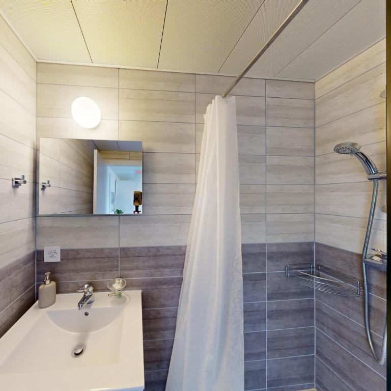 Chalet Montriond - Bike & Ski - Superior Doppel- oder Zweibettzimmer mit Bergblick - 1