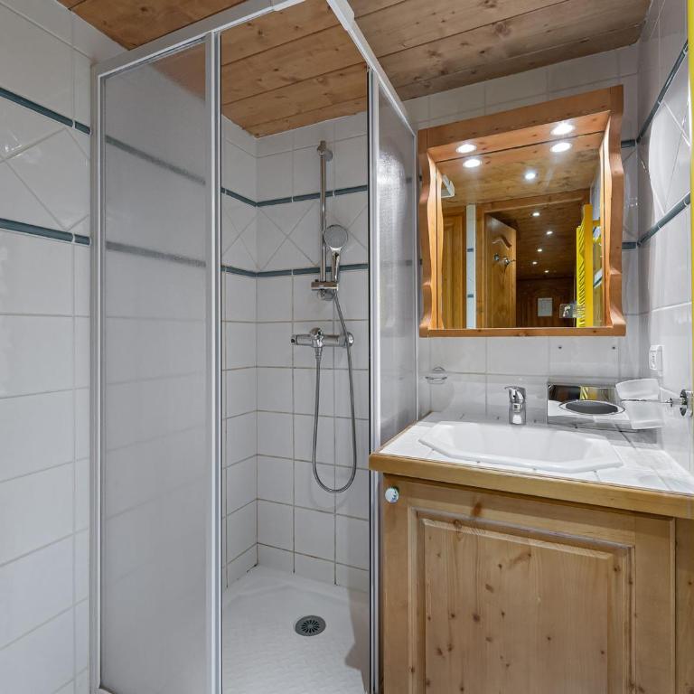 Duplex lumineux avec accès piscine et animaux admis - FR-1-566-39 - Apartamento (6 adultos) - 9