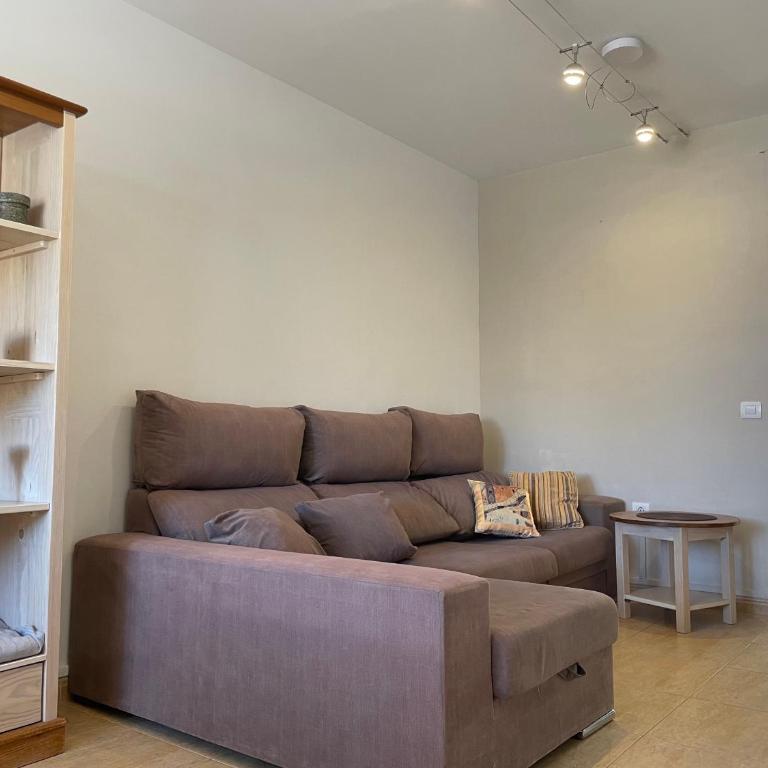 Castillo Holiday Home - Two-Bedroom House - 26