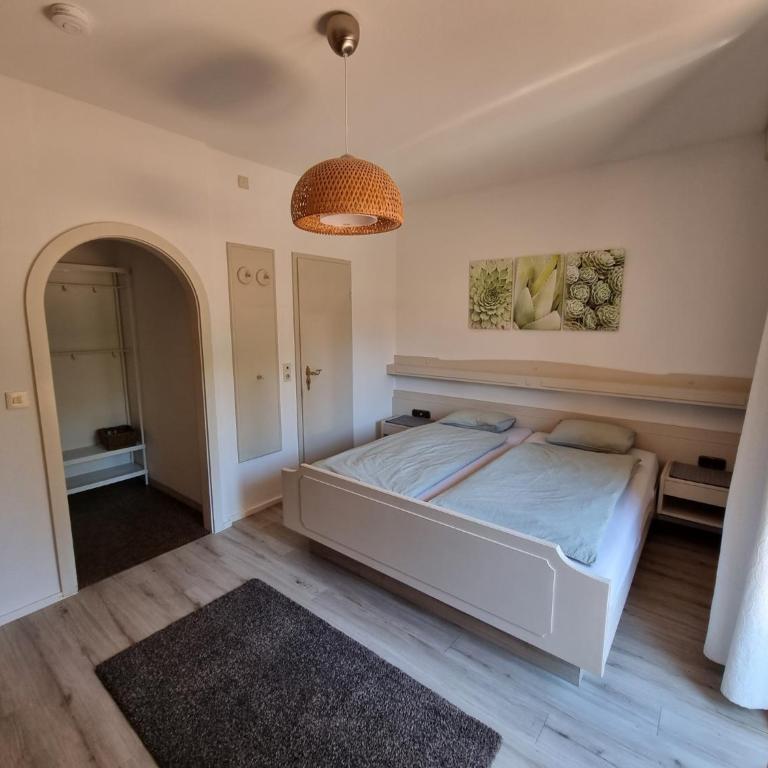 Malerhaus Ferienwohnungen - Apartment mit Balkon - 6