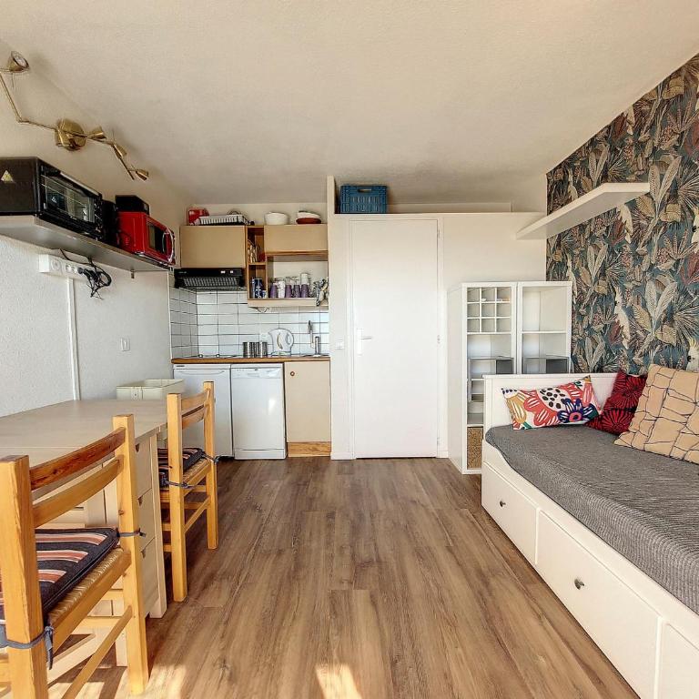 Studio rénové 4 pers, balcon sud, proche pistes - Studio - 4