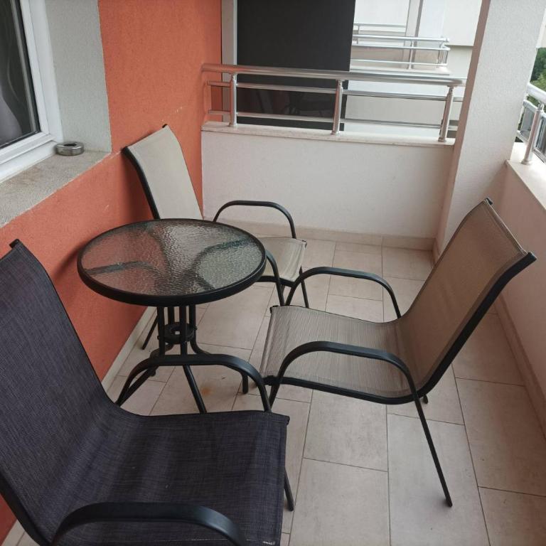 Apartments MyDay - Trokrevetna Soba sa Balkonom - 1