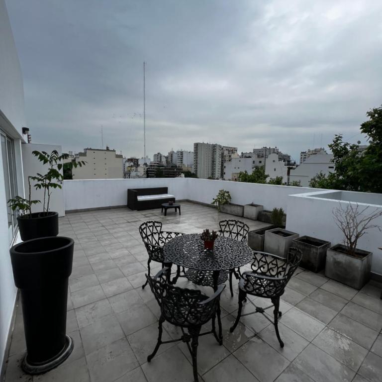 Departamento Entero con Terraza y Parrilla 3 ambientes - Apartamento de 2 dormitorios - 21