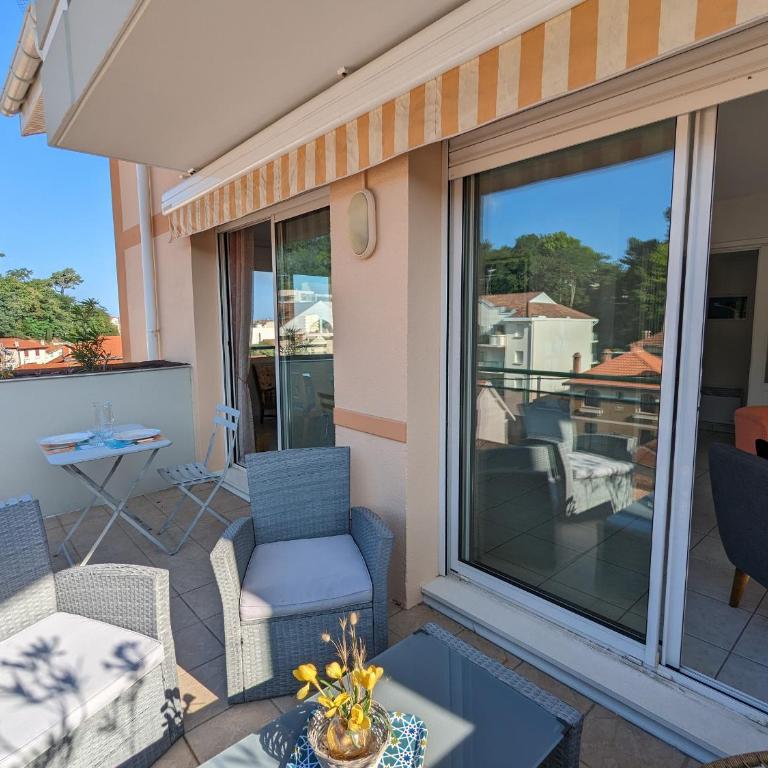 Centre Arcachon - Grand T3 Calme, Lumineux avec Terrasse et Parking, Proche Plages et Commerces - FR-1-420-8 - Apartment (5 Adults) - 6