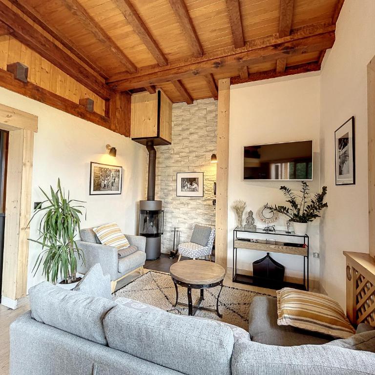Chalet 8 couchages à Combloux, Hiver à la saison, Été à la semaine - Chalet 3 Chambres - 3