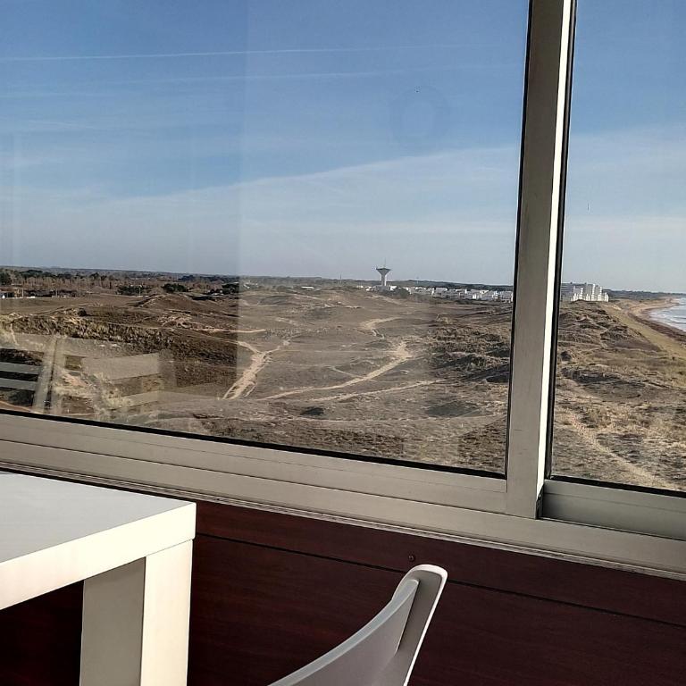Studio charmant face mer accès plage, balcon, parking - FR-1-652-14 - Apartment - 5