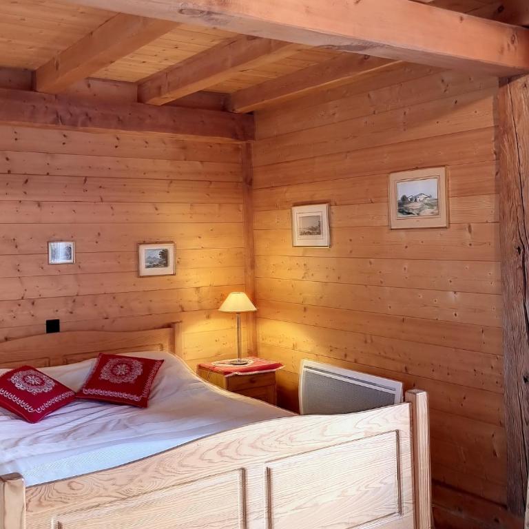 Chalet rénové 3 étoiles, 14 pers, vue Mont Blanc, Wifi - Chalet 3 Chambres - 3