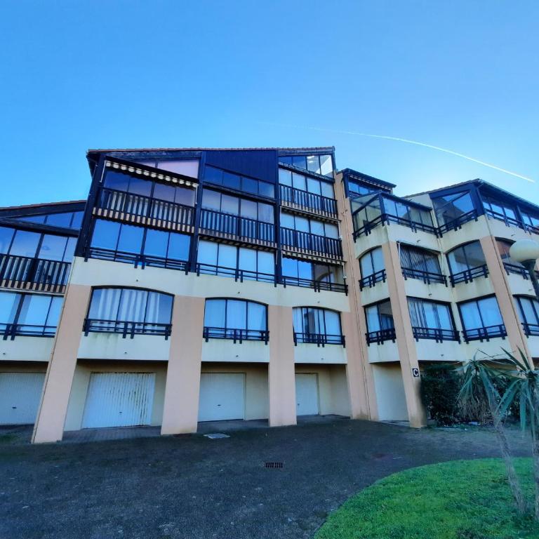 Appartement Charmant avec Piscine, Tennis et Parking à Capbreton, Proche Océan et Port de Plaisance - FR-1-239-880 - Appartement 1 Chambre - 7
