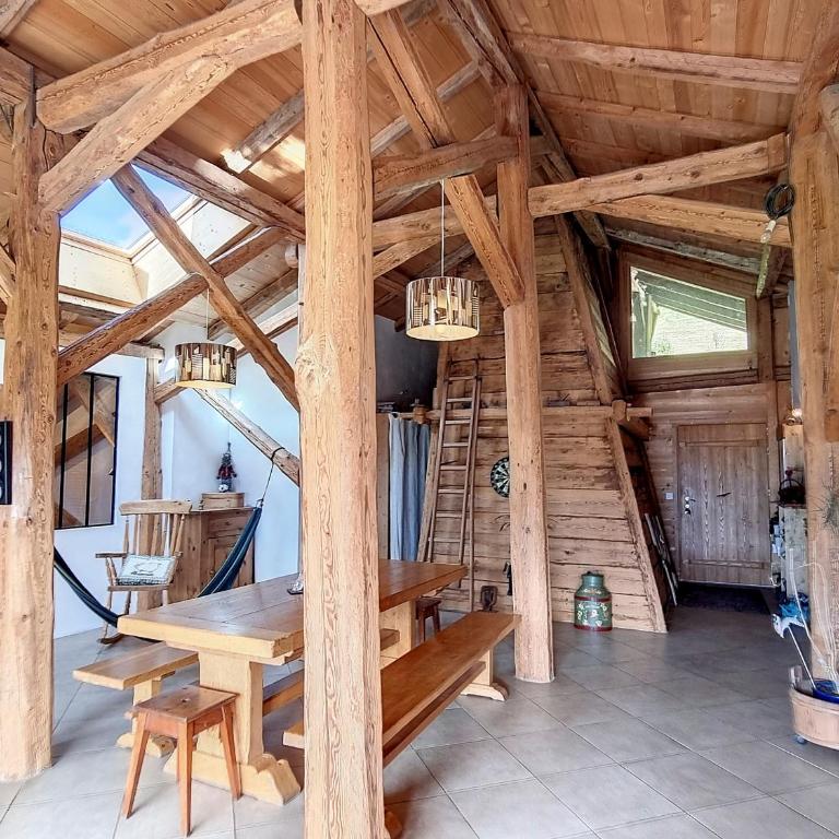Bel Appartement à Cordon avec Vue Mont Blanc, Terrasse et Parking - Appartement 2 Chambres - 3