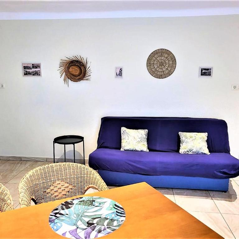 Apartamento Acogedor para 6 a 80m de la Playa - ES-258-39 - Apartment - 8