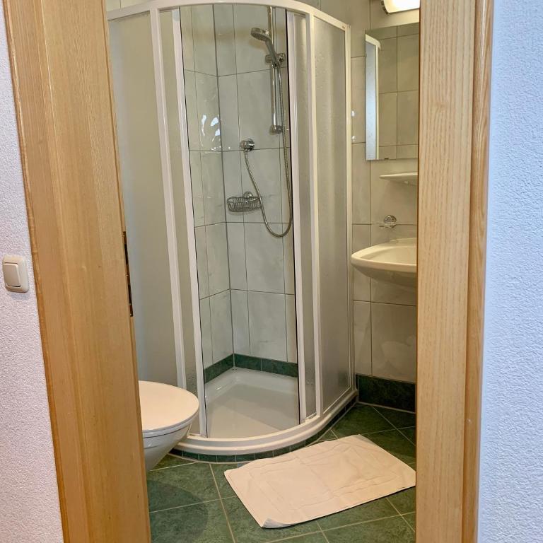 Apartment Oberguggenhausen - Apartment mit 3 Schlafzimmern und Dusche - 25