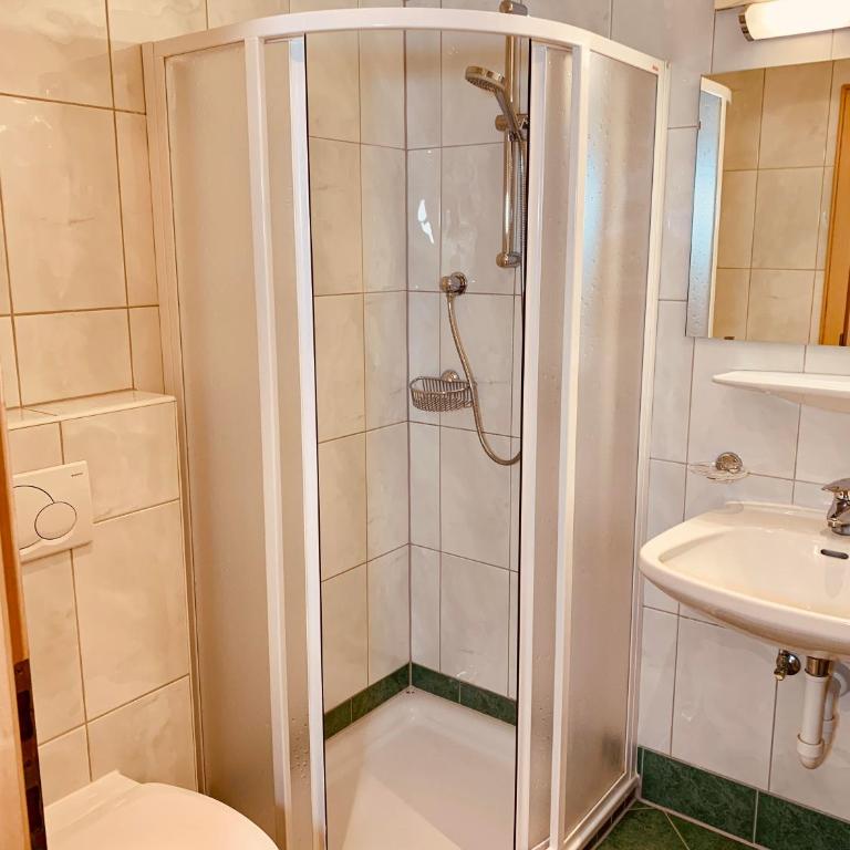Apartment Oberguggenhausen - Apartment mit 3 Schlafzimmern und Dusche - 26