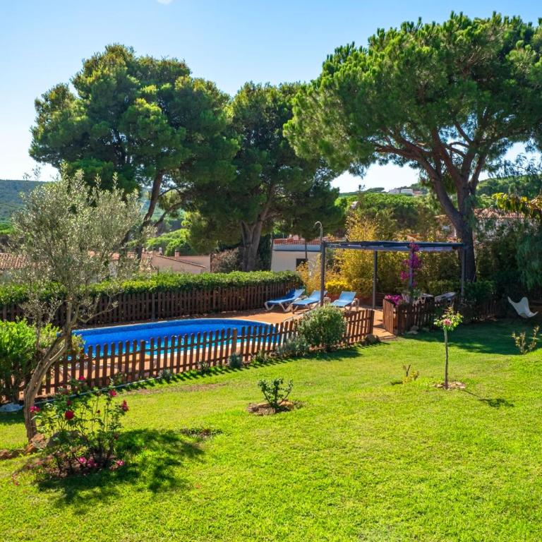 Costabravaforrent Masramon - Casa de 5 dormitorios - 2