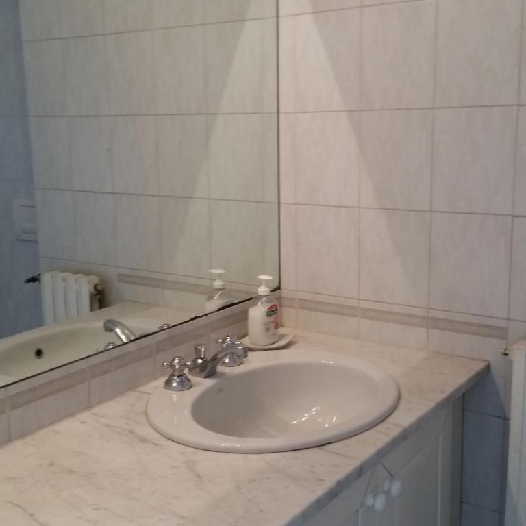 LA SEDE DELL'ARTE Monolocale Studio e Camere in Torre Medievale vicino a Duomo e Piazza Signoria - Camera Tripla con Bagno in Comune - 11