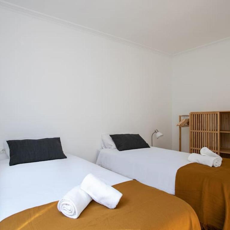 Canela Homes BARCELONA PADILLA - Three-Bedroom Apartment - 19