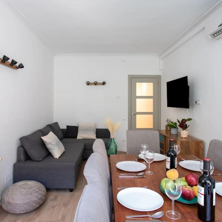 Canela Homes BARCELONA PADILLA - Three-Bedroom Apartment - 29
