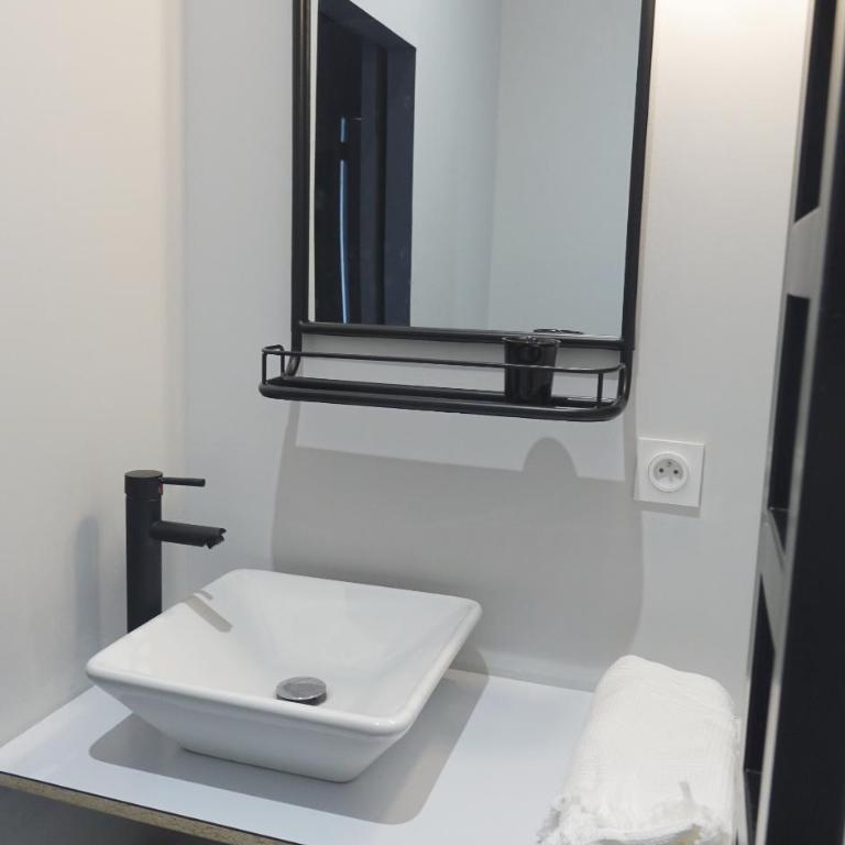 TRIBUS-GITES URBAINS CARCASSONNE - Superior Apartment - 2