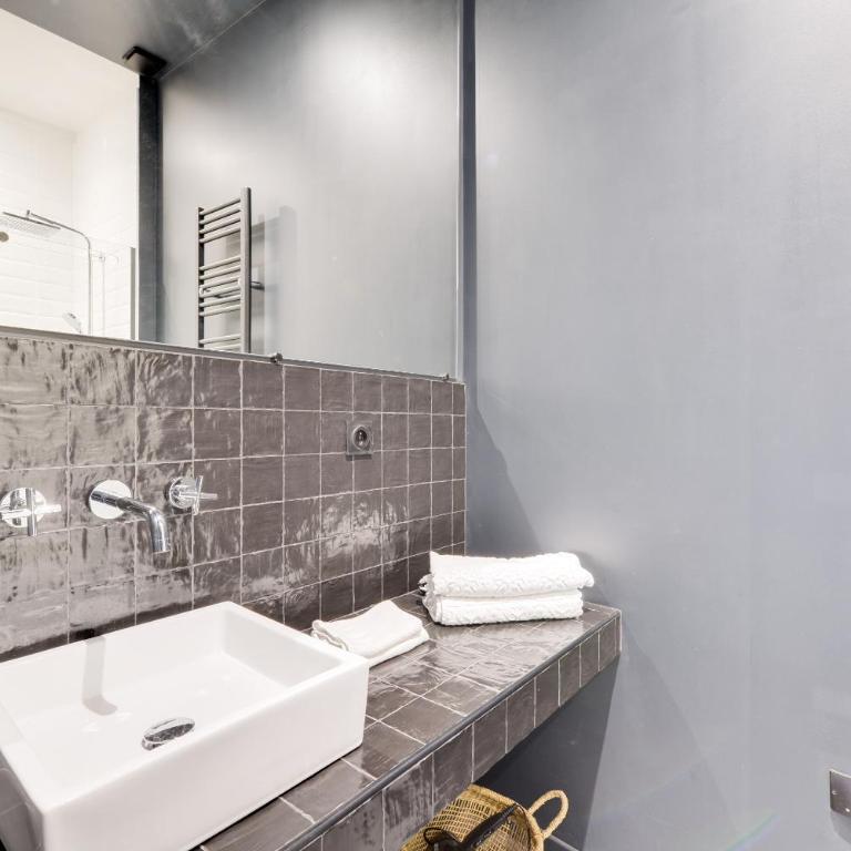 TRIBUS-GITES URBAINS CARCASSONNE - Apartment mit Dusche - 3