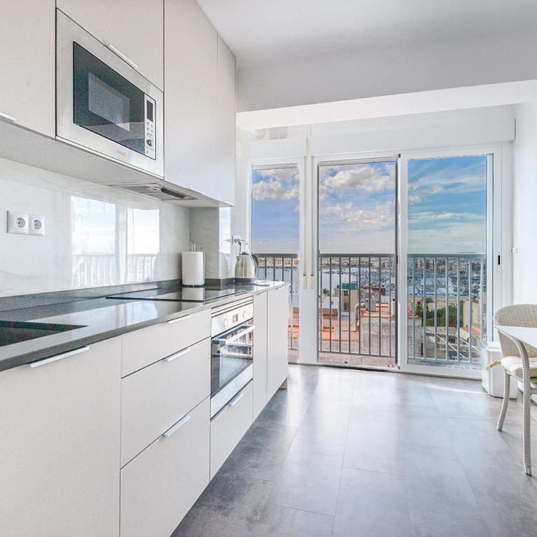 MARINASUNBEACH IMARES - Two-Bedroom Apartment - 18