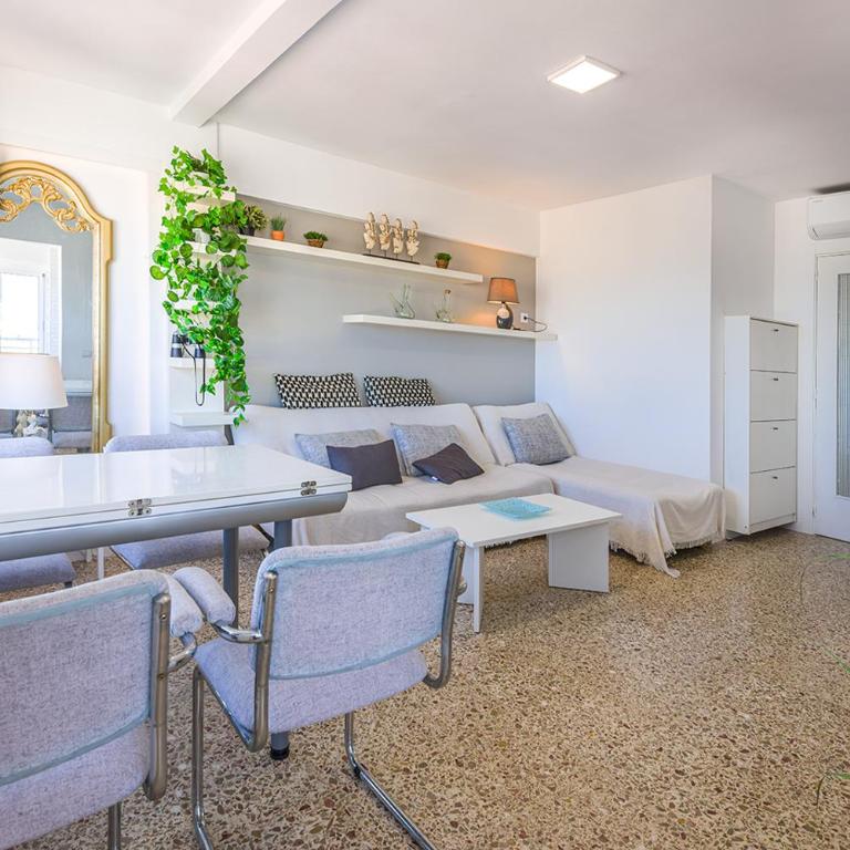MARINASUNBEACH IMARES - Two-Bedroom Apartment - 3