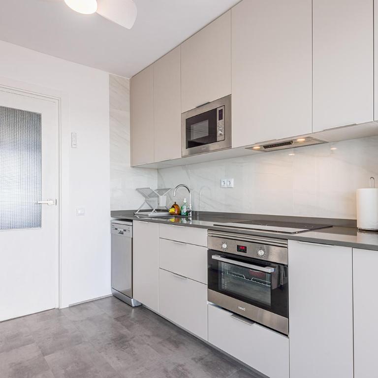 MARINASUNBEACH IMARES - Two-Bedroom Apartment - 21