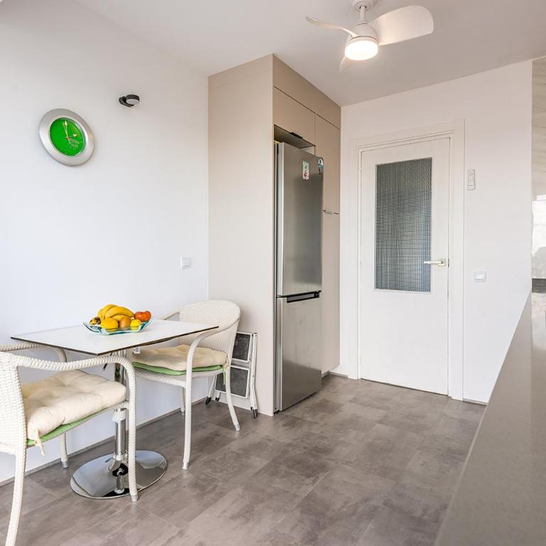 MARINASUNBEACH IMARES - Two-Bedroom Apartment - 20