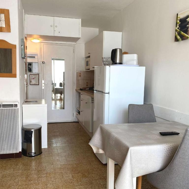 Studio lumineux avec climatisation et wifi à Balaruc-les-Bains - FR-1-553-61 - Studio - 3