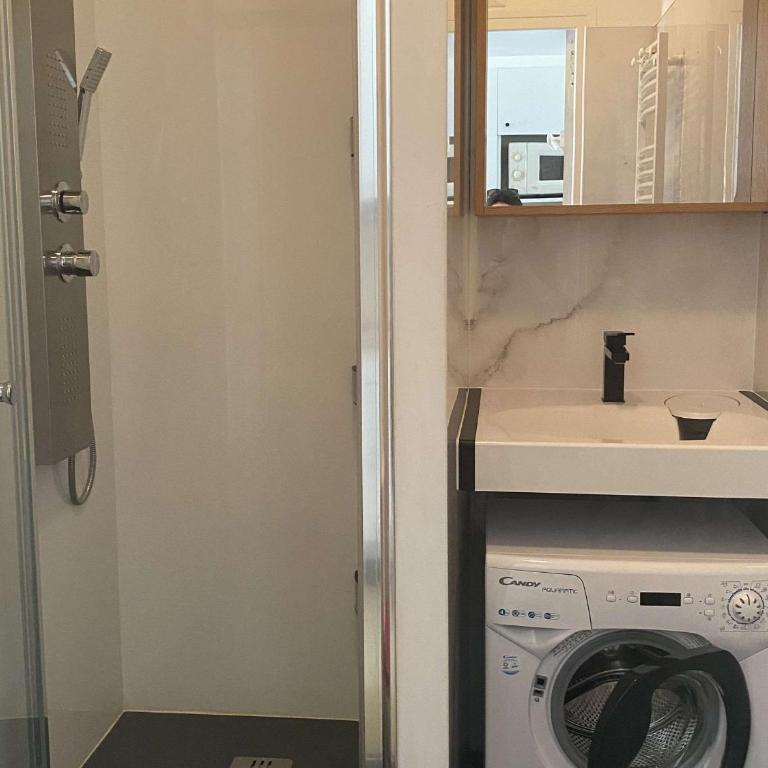 Studio lumineux avec climatisation et wifi à Balaruc-les-Bains - FR-1-553-61 - Studio - 4