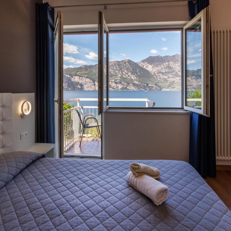 Hotel Al Molino - Camera Matrimoniale Deluxe con Balcone e Vista Lago - 1