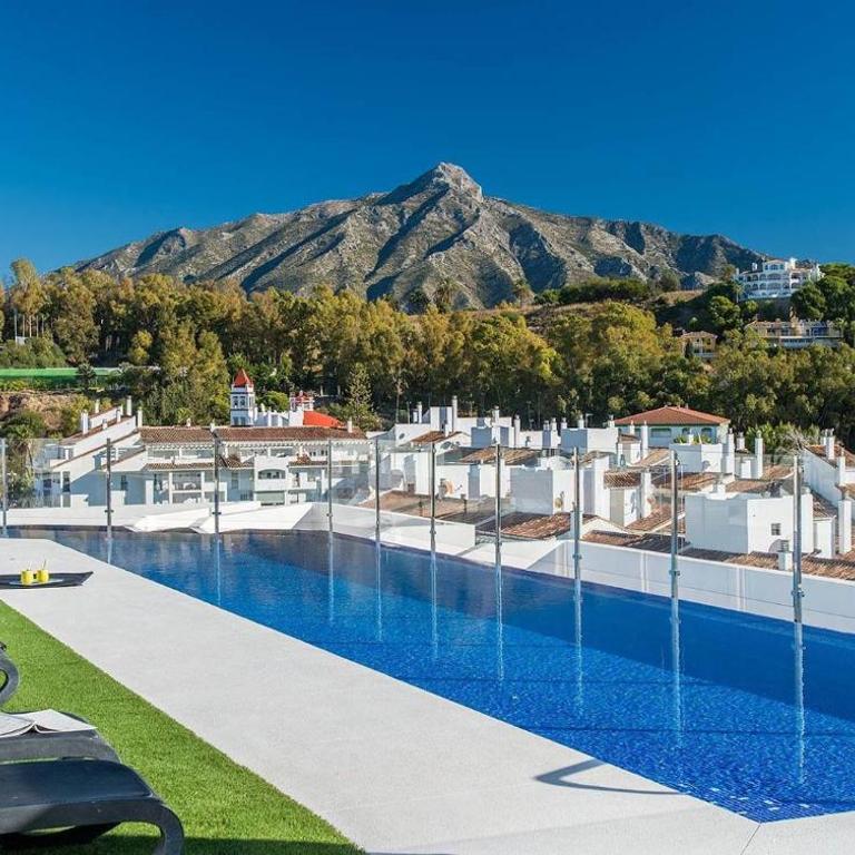 Urb. Albatros VII - Three-Bedroom Apartment - 1