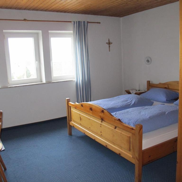 Gasthaus Adler - Doppelzimmer mit Gemeinschaftsbad - 3