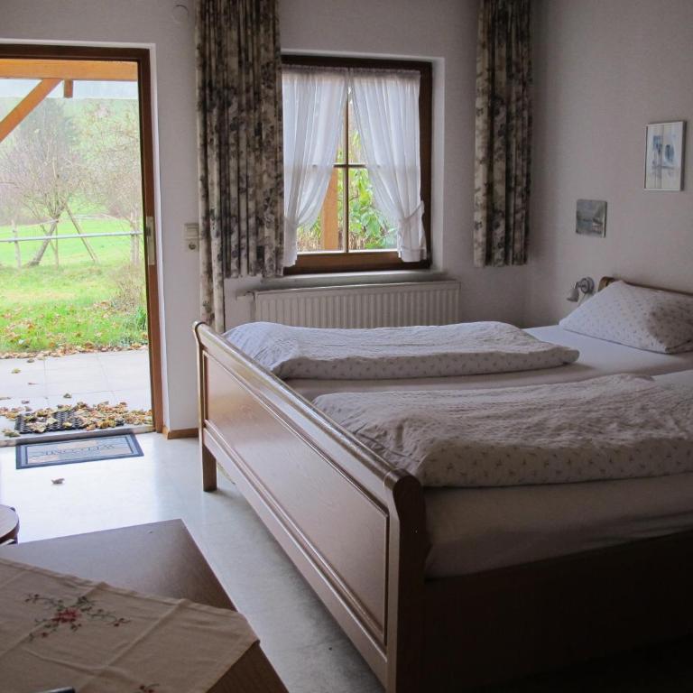 Gasthaus Adler - Doppelzimmer mit Terrasse - 5