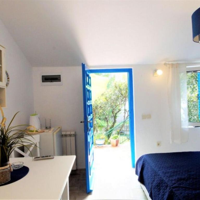 Room Ivana - Dvokrevetna Soba sa Bračnim Krevetom - 6