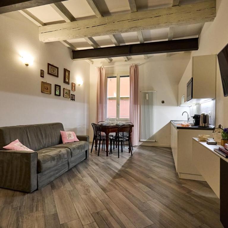 LA TORRE LUNGA -Smart Working- 150 m dalle-from Due Torri-Two Towers - One-Bedroom Apartment - 2