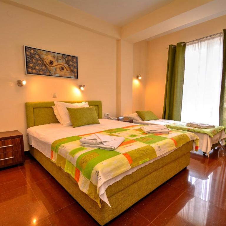 Hotel Novi - Triple Room - 3