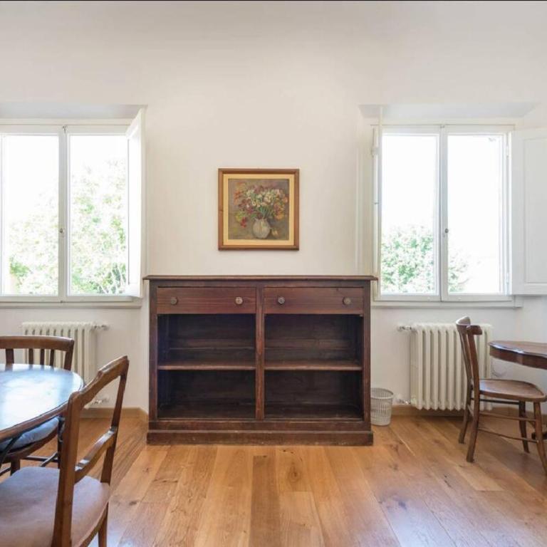 Airy One Bedroom With Terrace Near Palazzo Pitti - One-Bedroom Apartment - 1