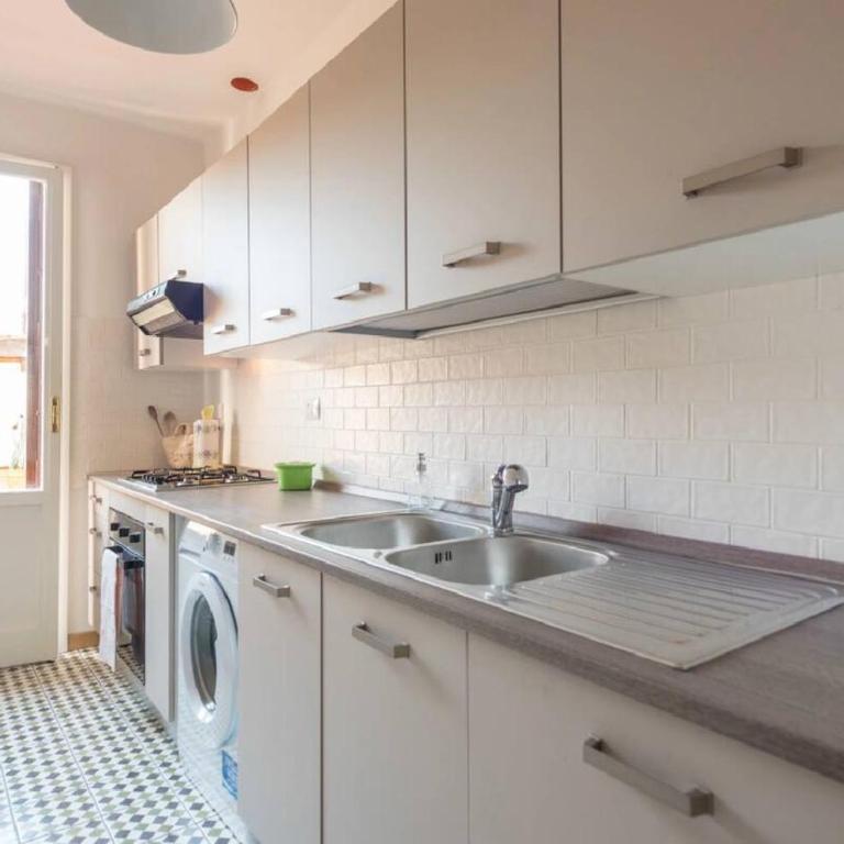 Airy One Bedroom With Terrace Near Palazzo Pitti - One-Bedroom Apartment - 10
