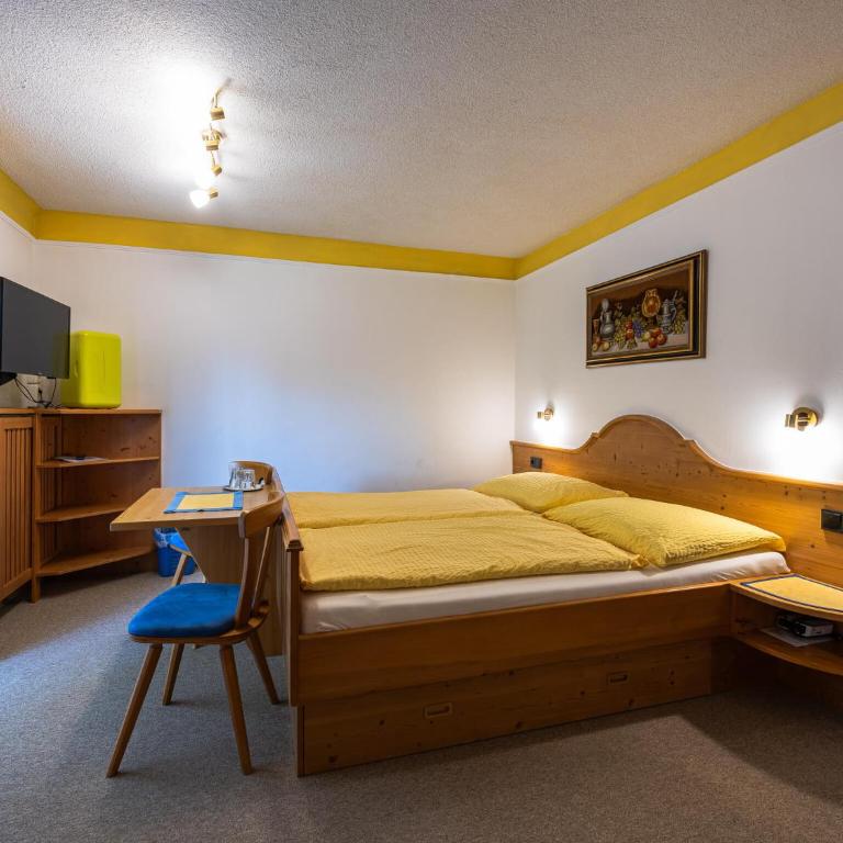 Gästehaus Bleiweis-Zehentner - Doppelzimmer mit Balkon - 1
