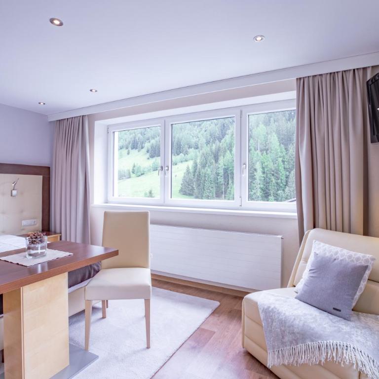 Patteriol Apart-Hotel-Garni - Deluxe Doppelzimmer - 2