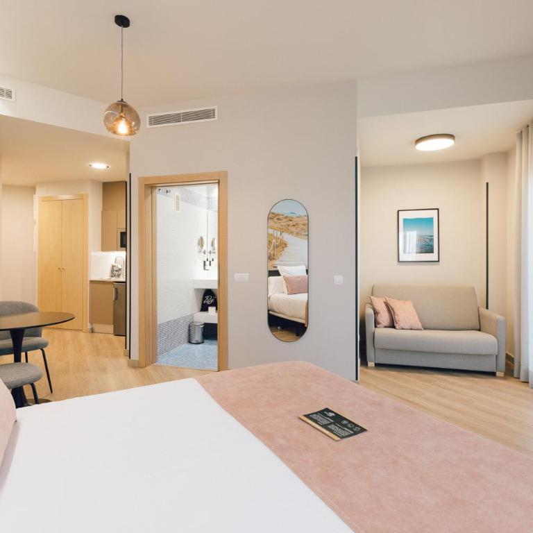 Palau Suites & Apartments - Studio - 6
