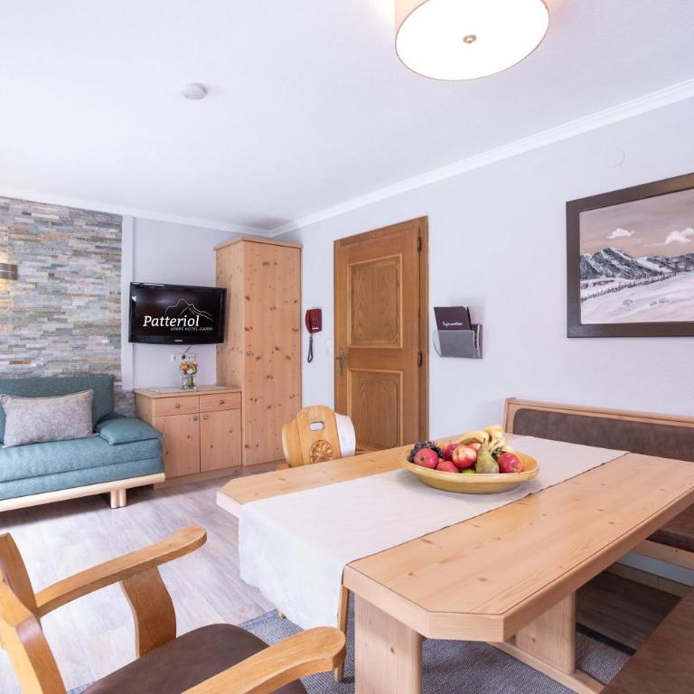 Patteriol Apart-Hotel-Garni - Superior Apartment mit 2 Schlafzimmern und Balkon - 1
