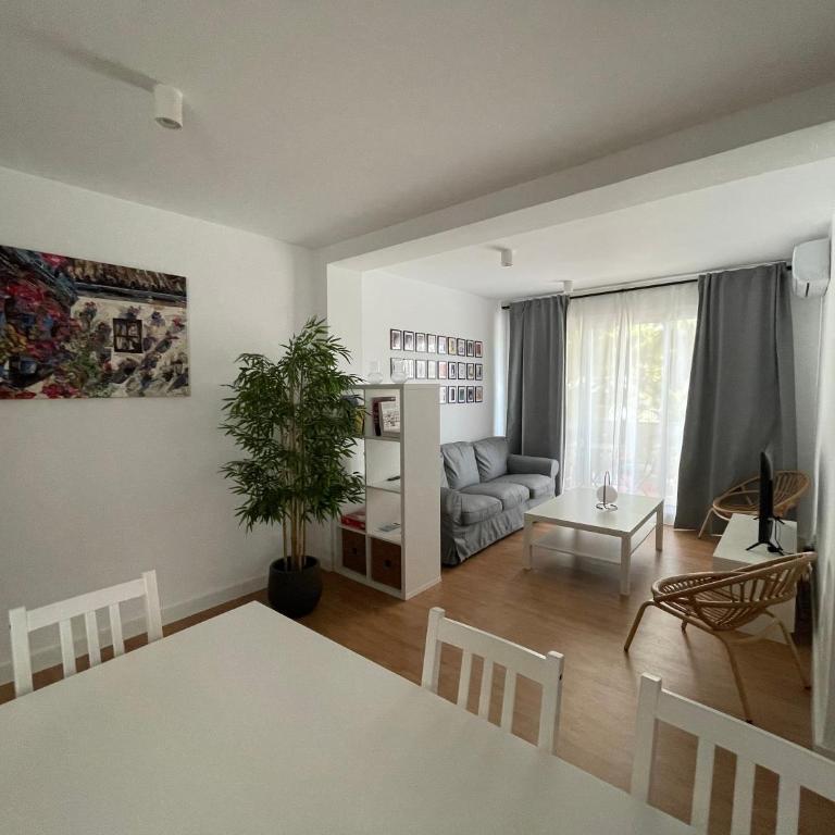Apartamento Colina B 19. - Three-Bedroom Apartment - 1
