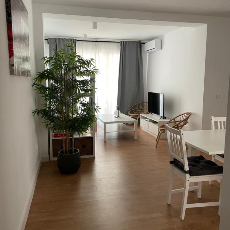 Apartamento Colina B 19. - Three-Bedroom Apartment - 3